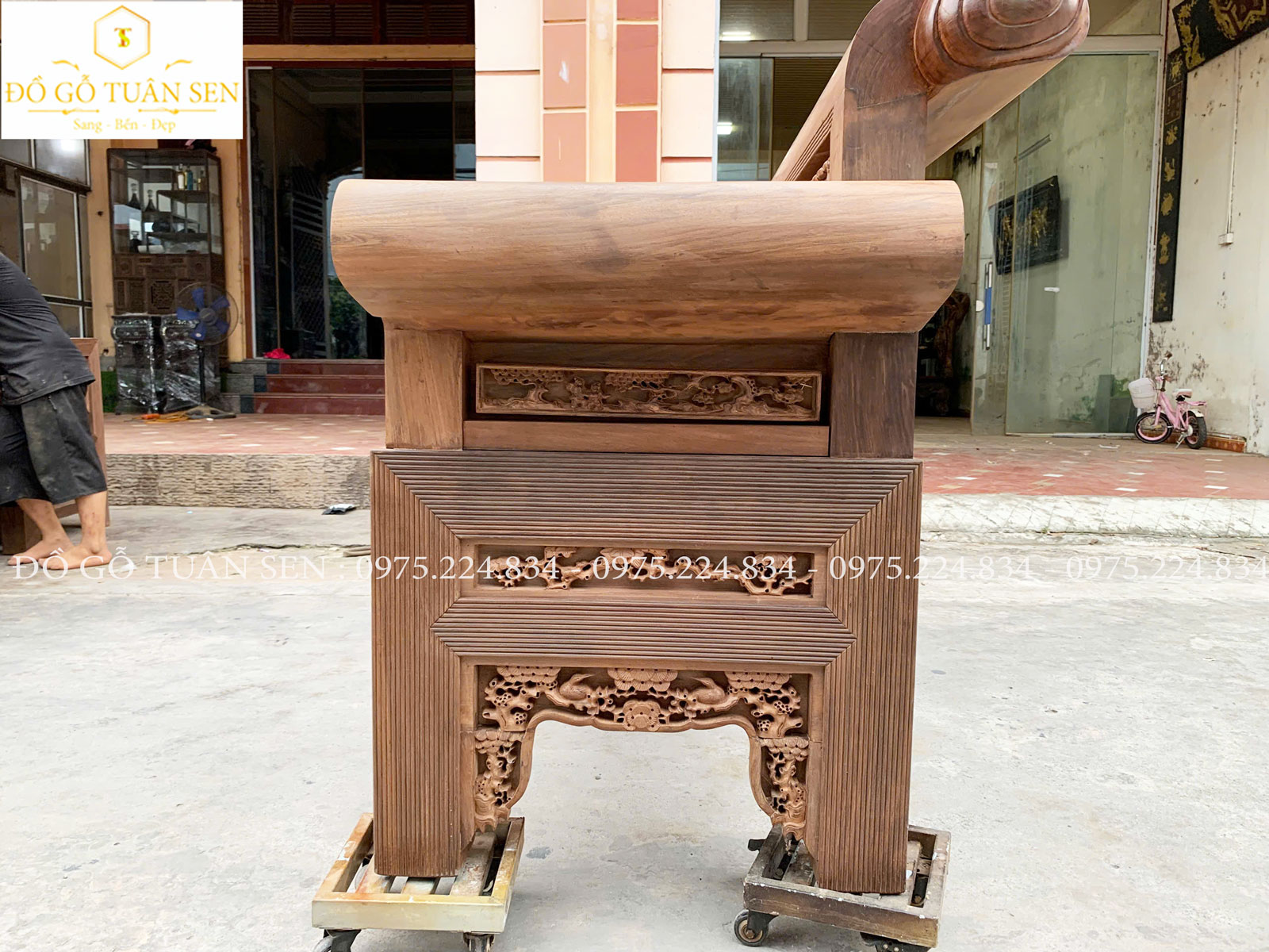 bộ trường kỷ gỗ gụ đục tay khổng lồ 
